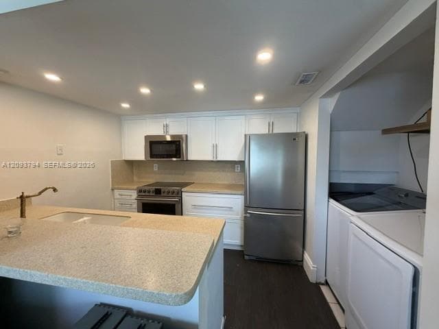 GABLES POINT III · #8 in Miami - Photo 19