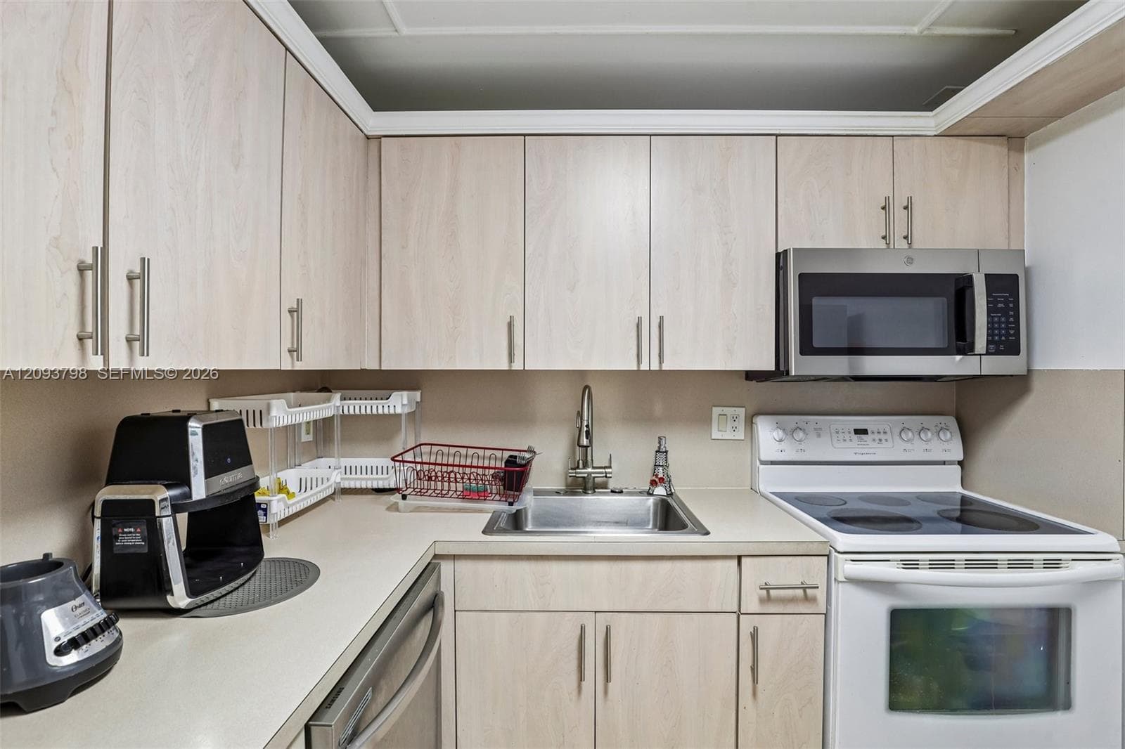 Imperial Terraces · #208 in Hialeah - Photo 16