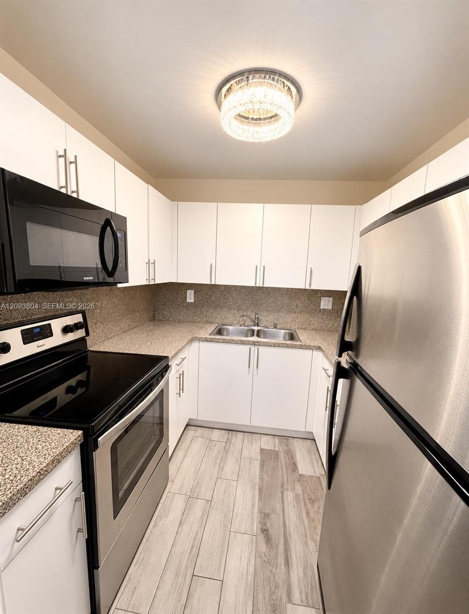 CAMBRIDGE CONDOMINIUMS · #110 in Hialeah - Photo 9