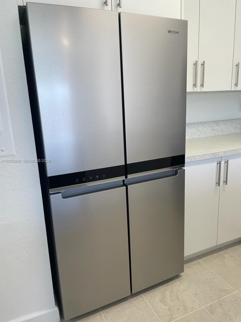 1270 NW 4th Ln #1 photo 2