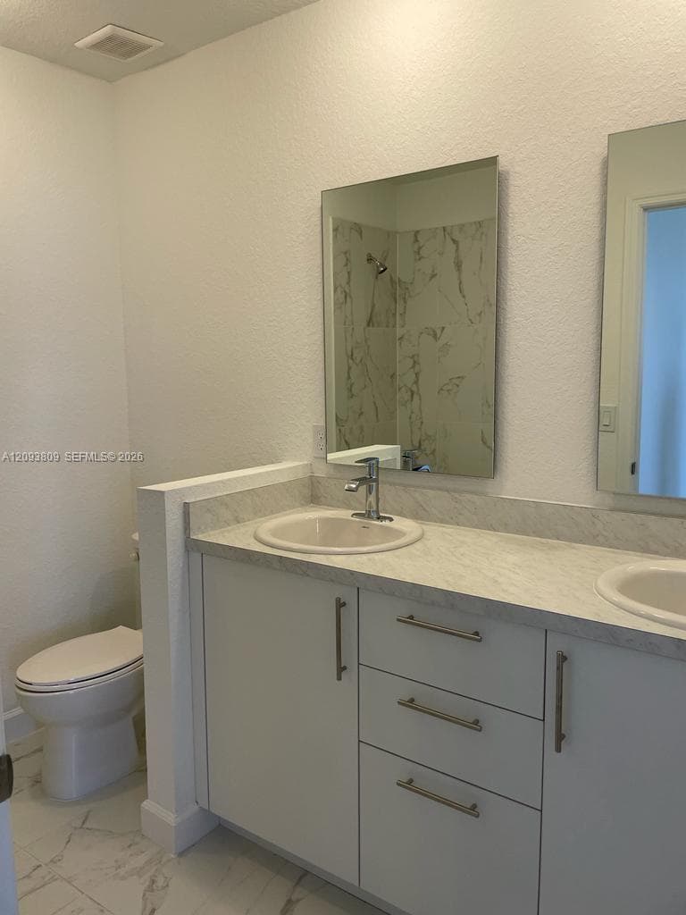 1270 NW 4th Ln #1 photo 7