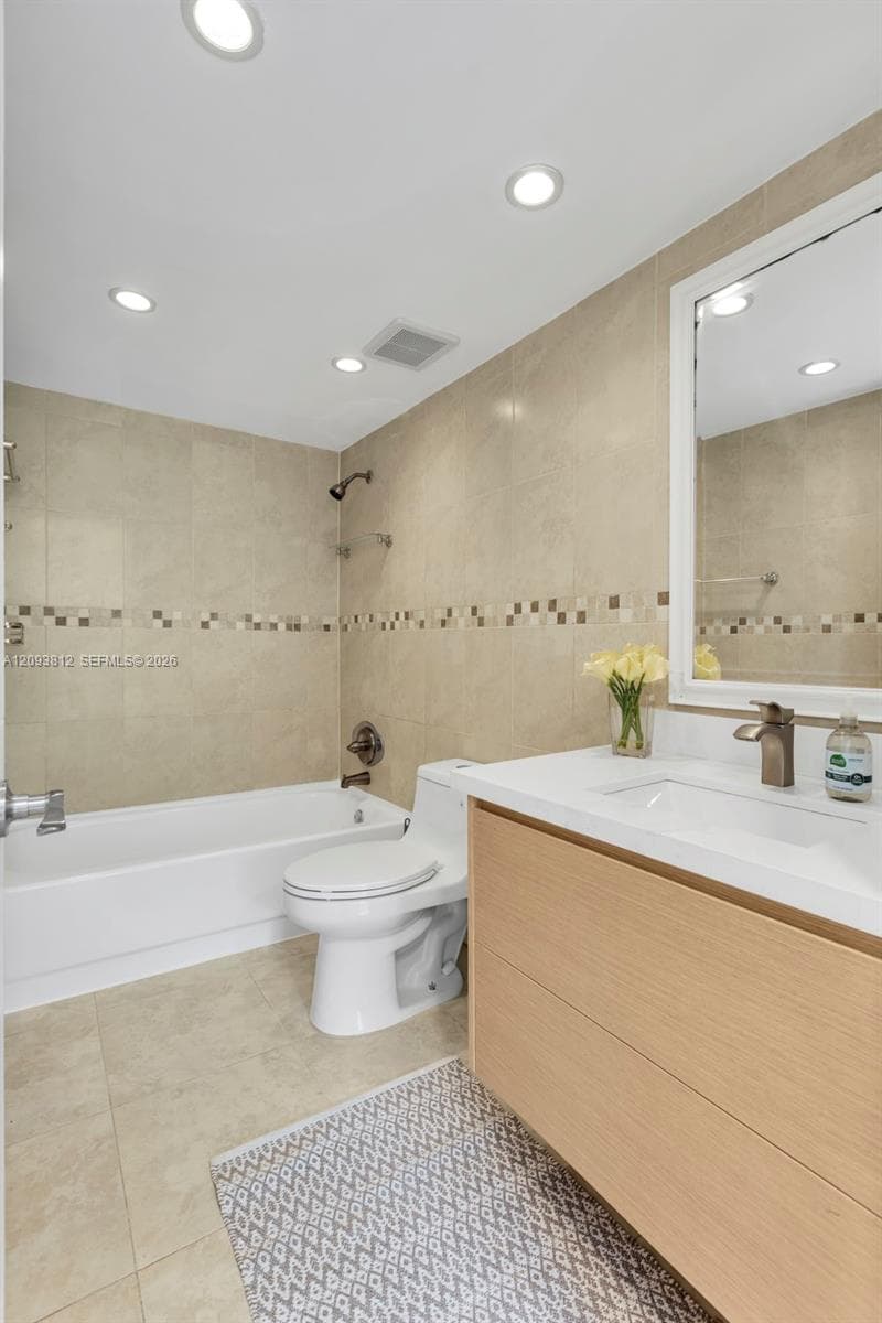 EASTERN PARKVIEW CONDO · #202 in North Miami Beach - Photo 13