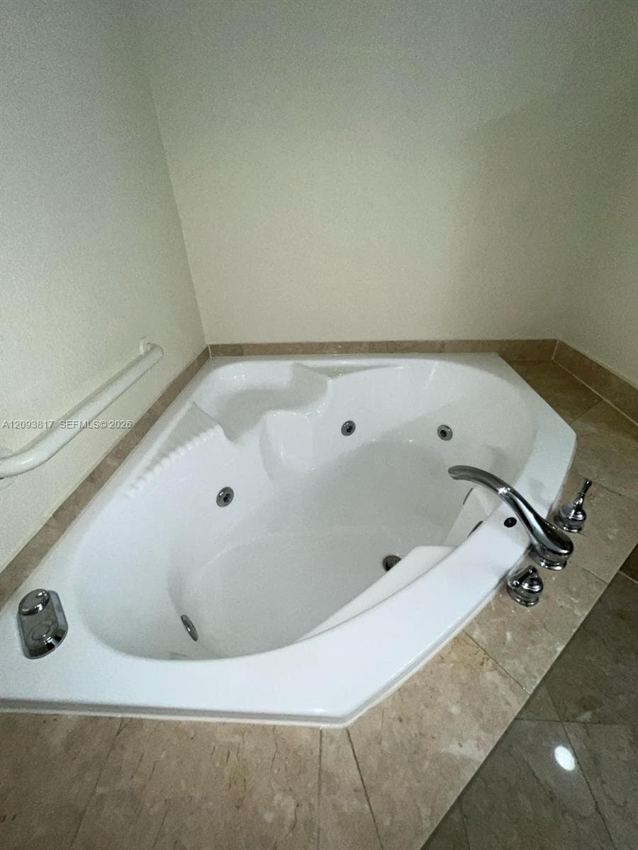 Park Place Condo · #103 in West Palm Beach - Photo 12