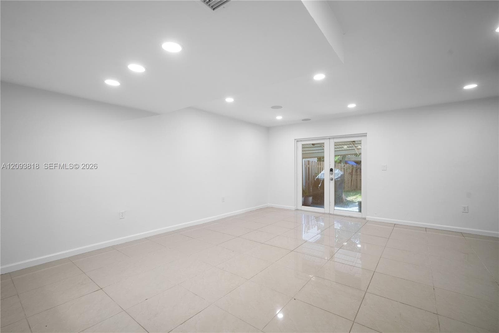 17086 NW 55th Ave photo 12