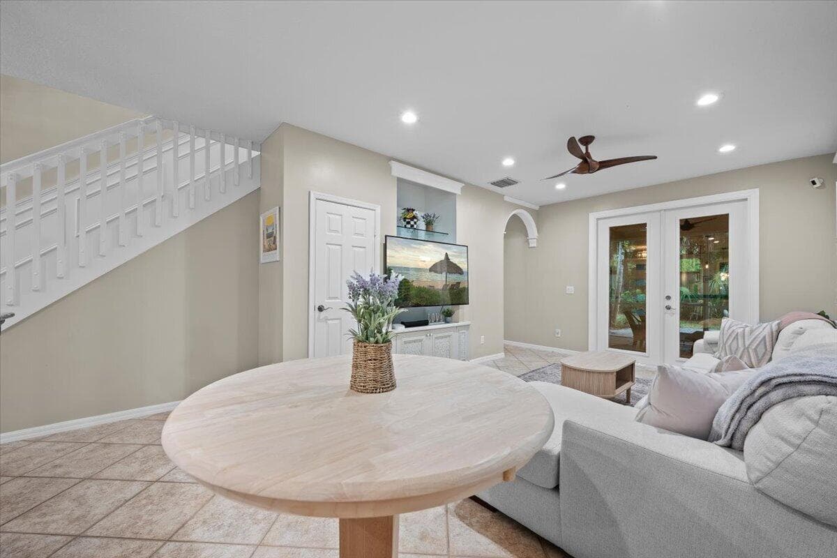 Great Room (Living / Dining Areas)