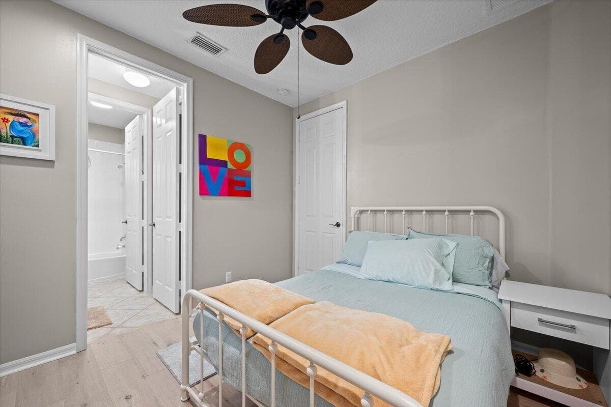 2nd Bedroom