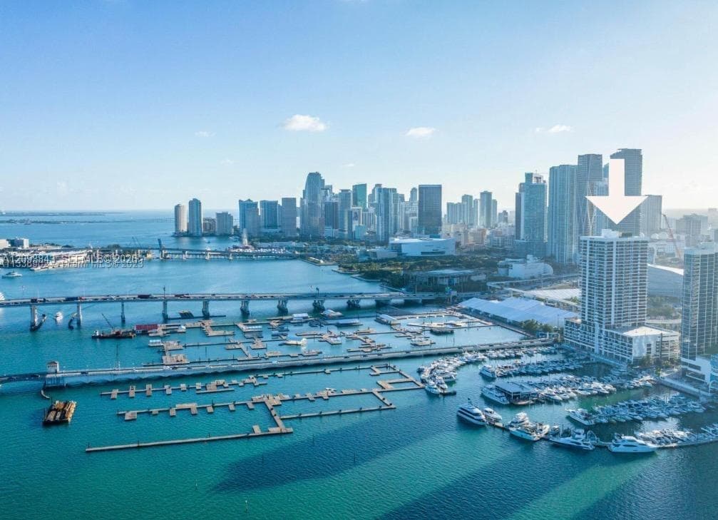 Venetia · #26E in Miami - Photo 15