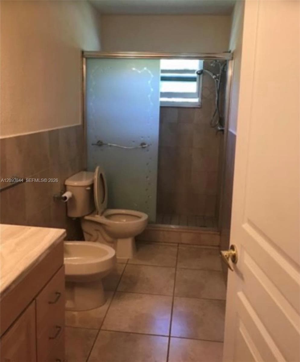 1554 N12 ct · #15B in Hollywood - Photo 8