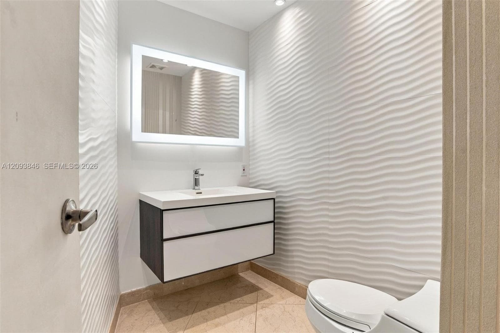 Majestic Tower · #1508 in Bal Harbour - Photo 15