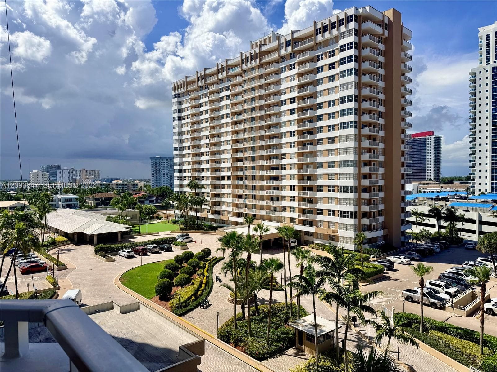 HEMISPHERES CONDO · #18C in Hallandale Beach - Photo 1