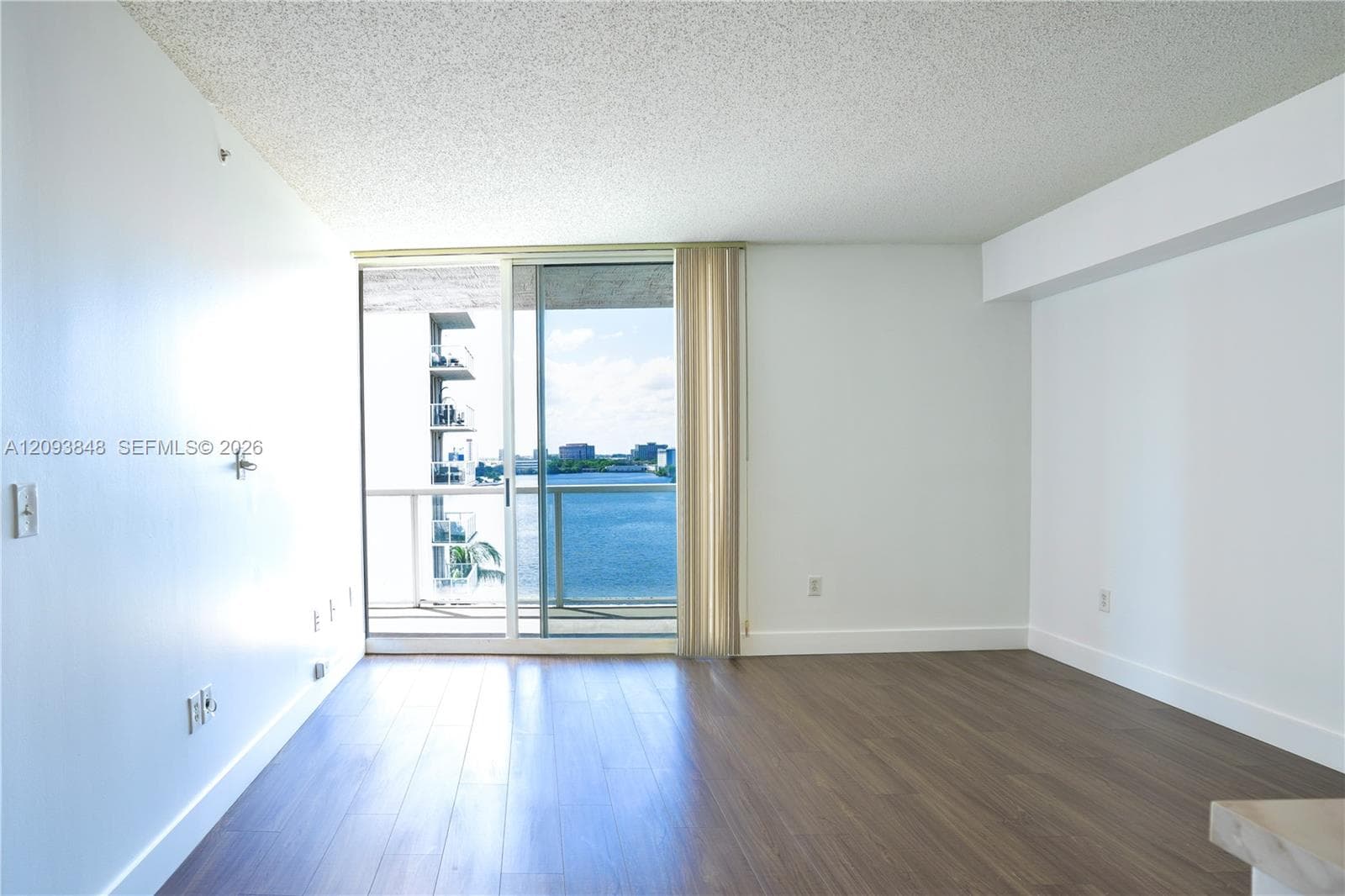 BLUE LAGOON CONDO · #904 in Miami - Photo 2