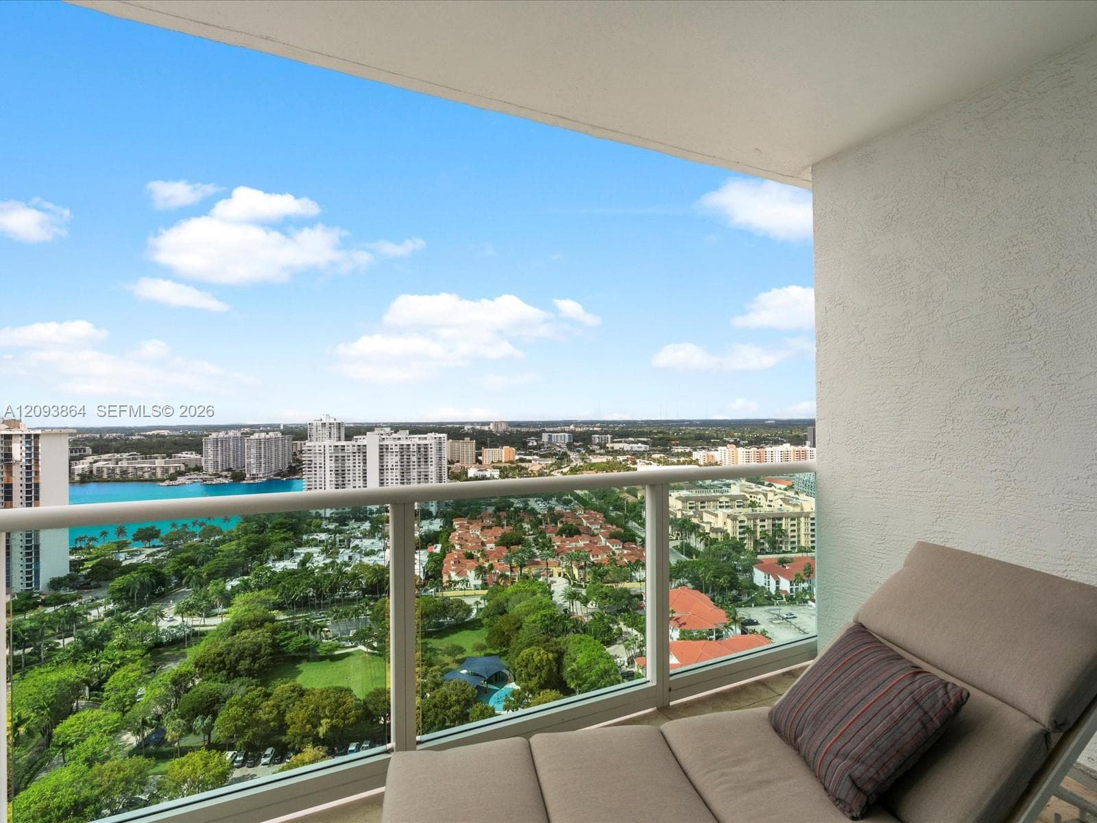 Peninsula II · #2706 in Aventura - Photo 26