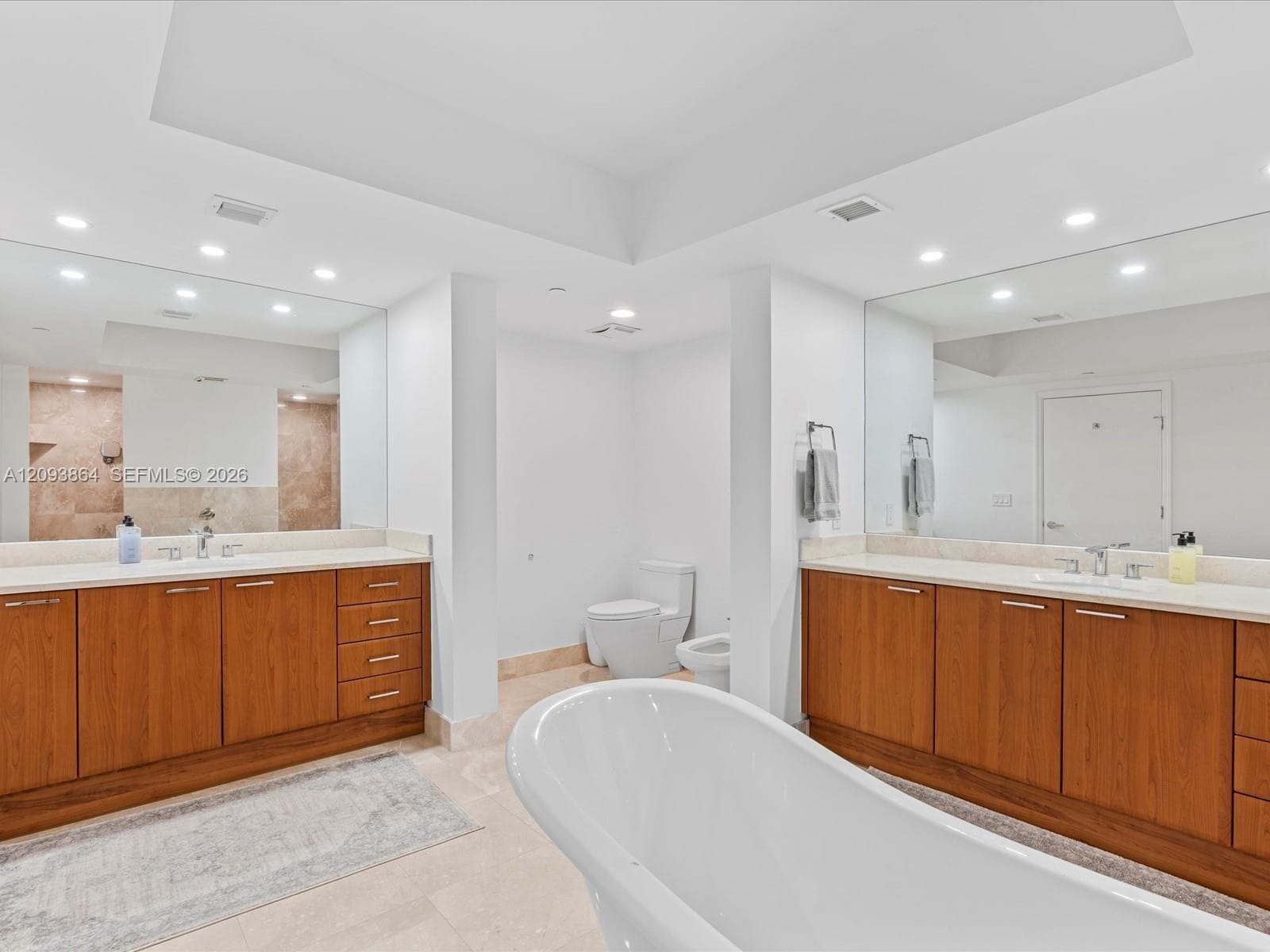 Peninsula II · #2706 in Aventura - Photo 20