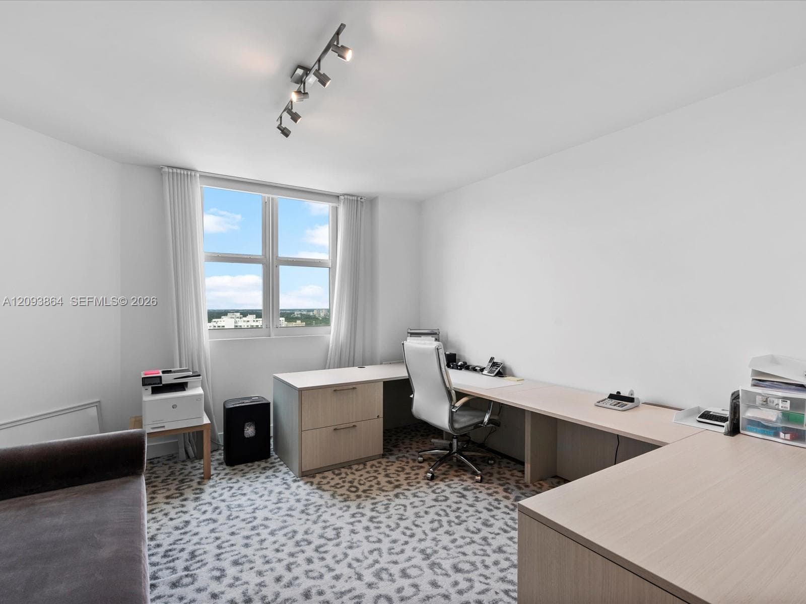 Peninsula II · #2706 in Aventura - Photo 30