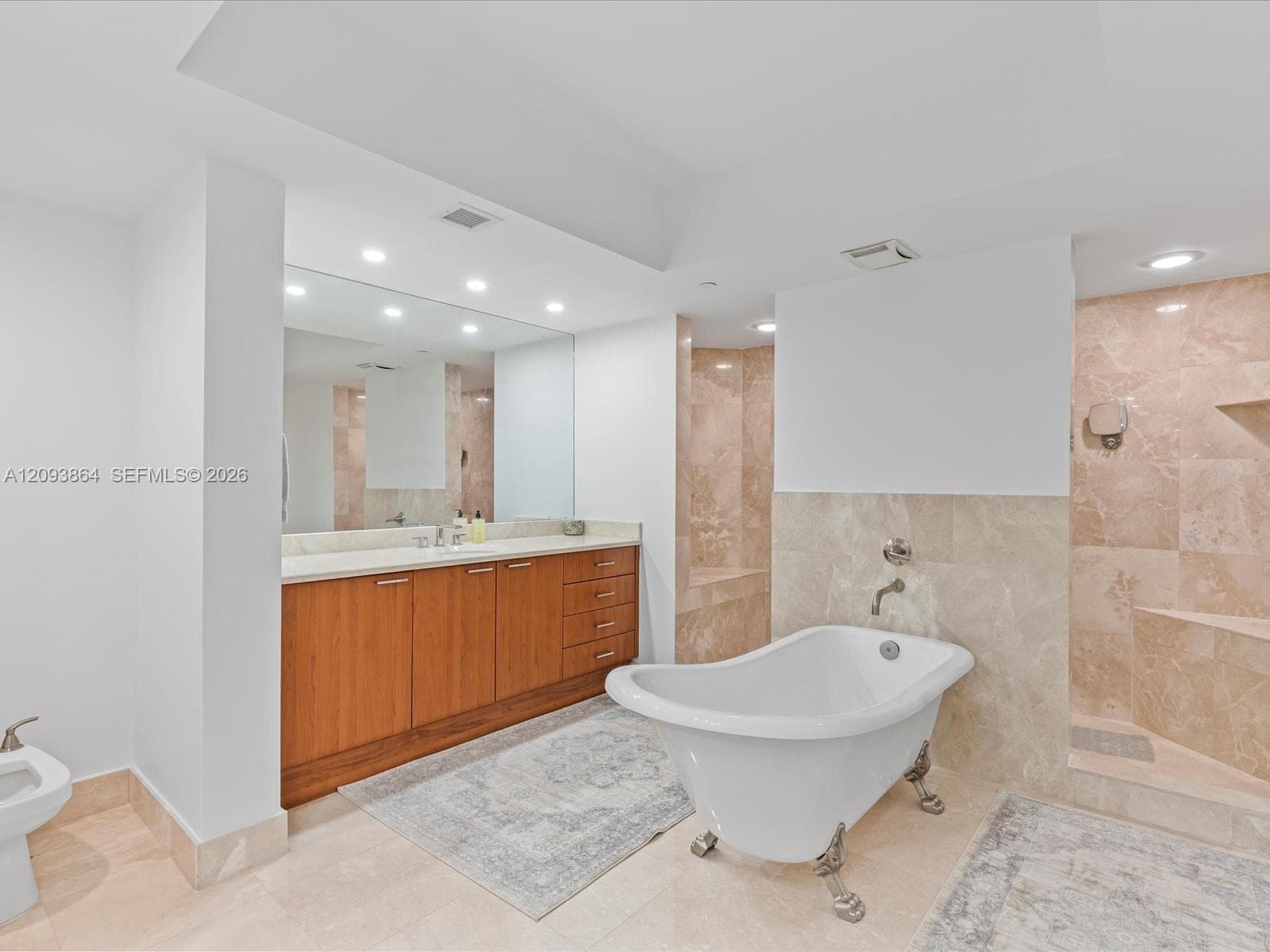 Peninsula II · #2706 in Aventura - Photo 21