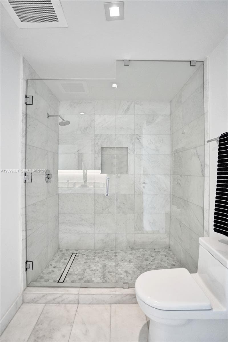 TIFFAN Y HOUSE · #1212 in Fort Lauderdale - Photo 16
