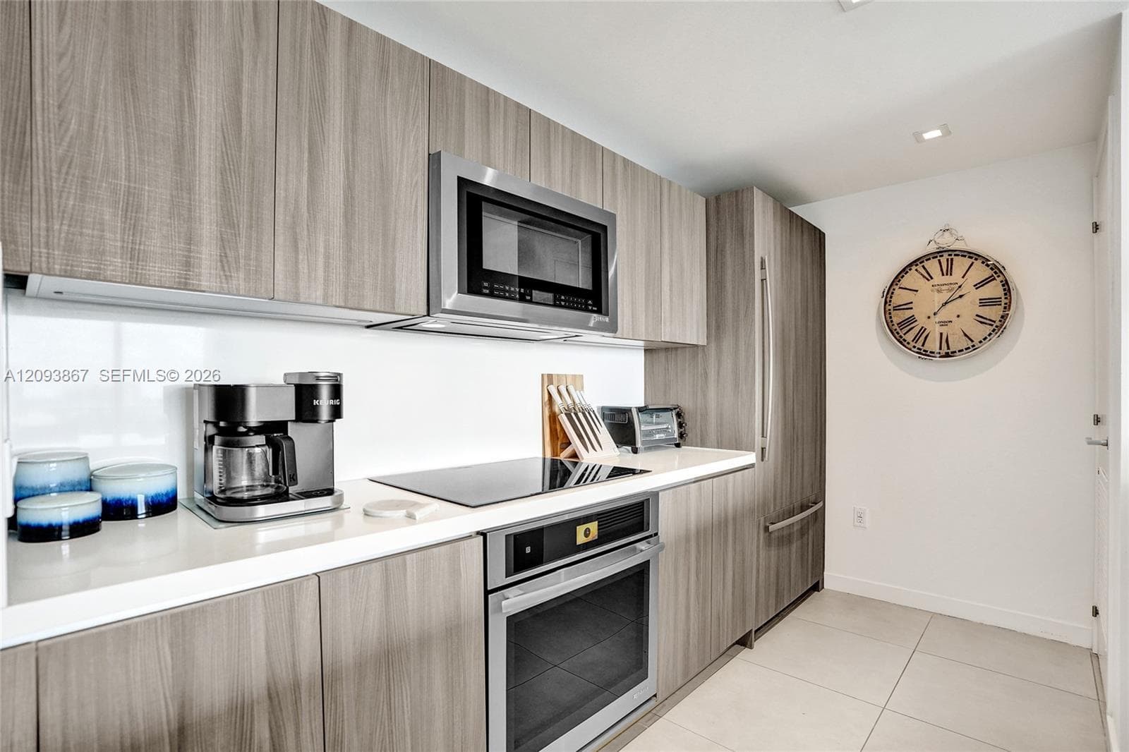 TIFFAN Y HOUSE · #1212 in Fort Lauderdale - Photo 9