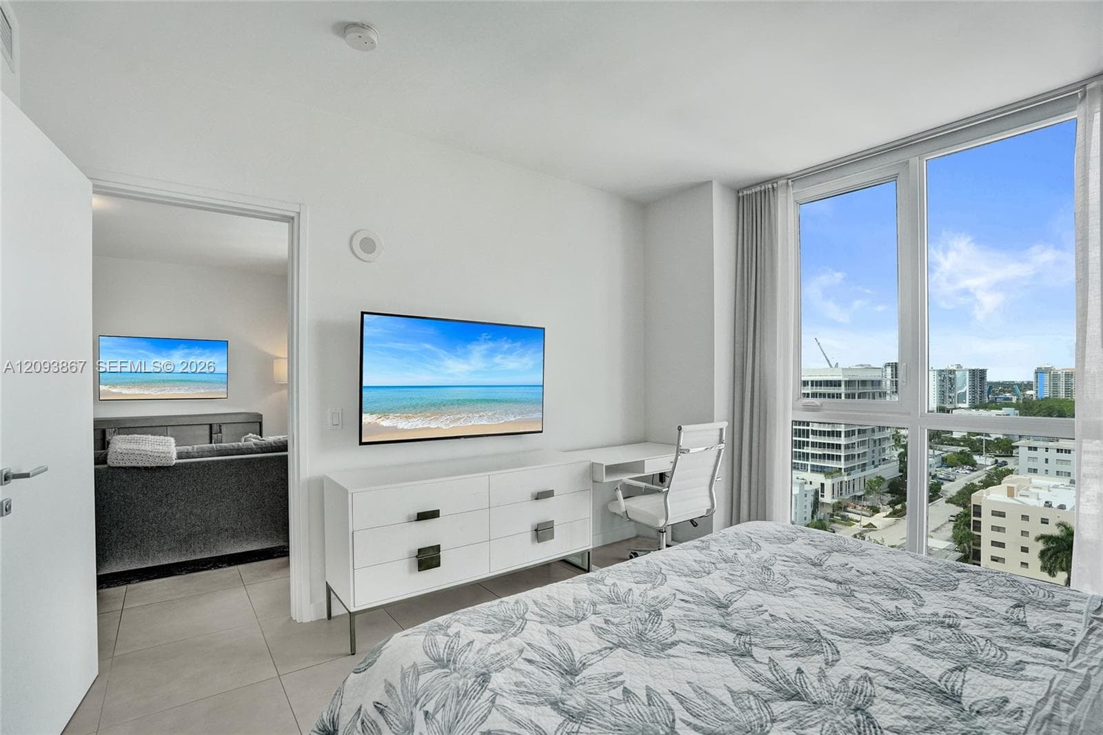 TIFFAN Y HOUSE · #1212 in Fort Lauderdale - Photo 14
