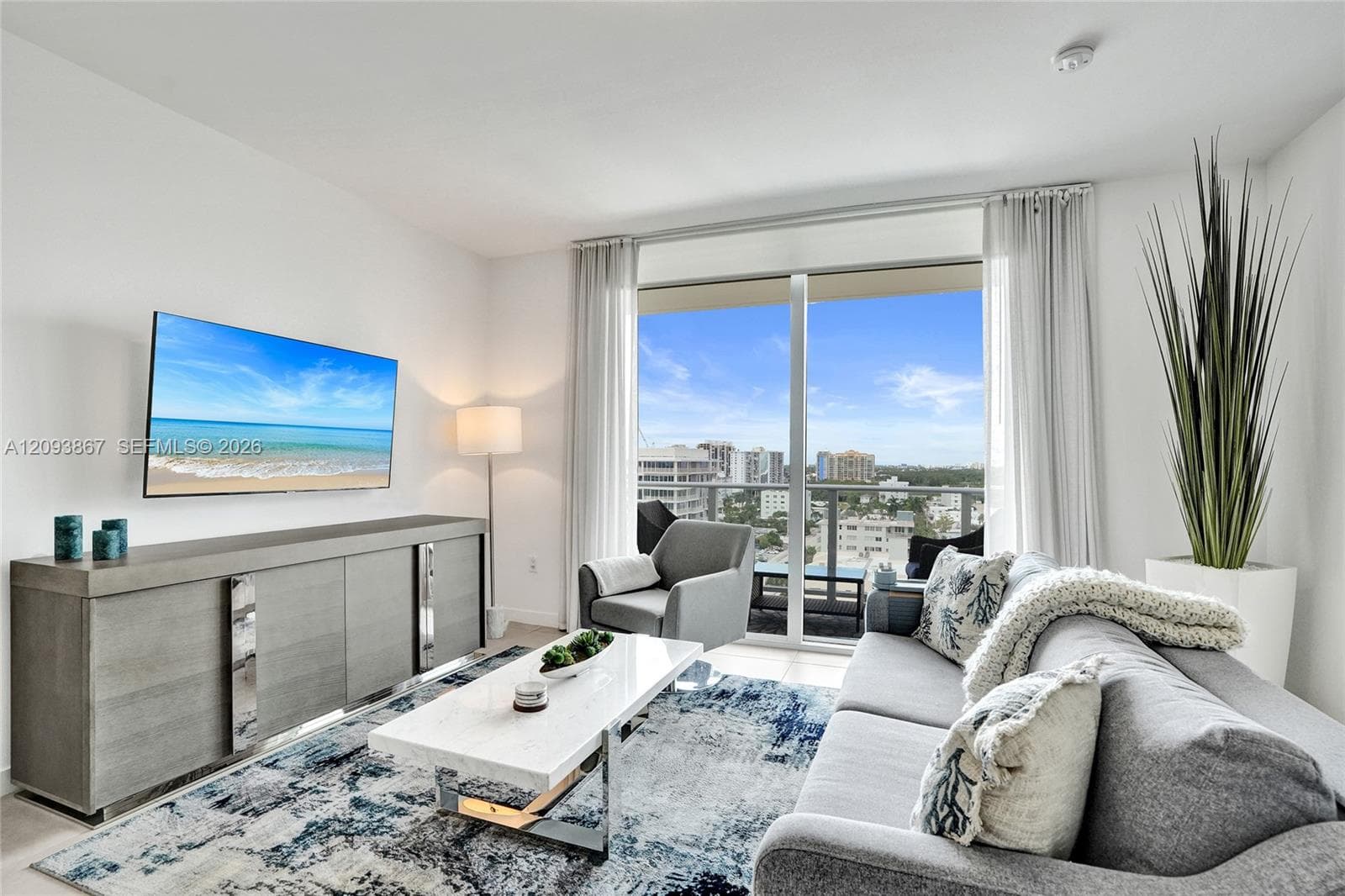 TIFFAN Y HOUSE · #1212 in Fort Lauderdale - Photo 4