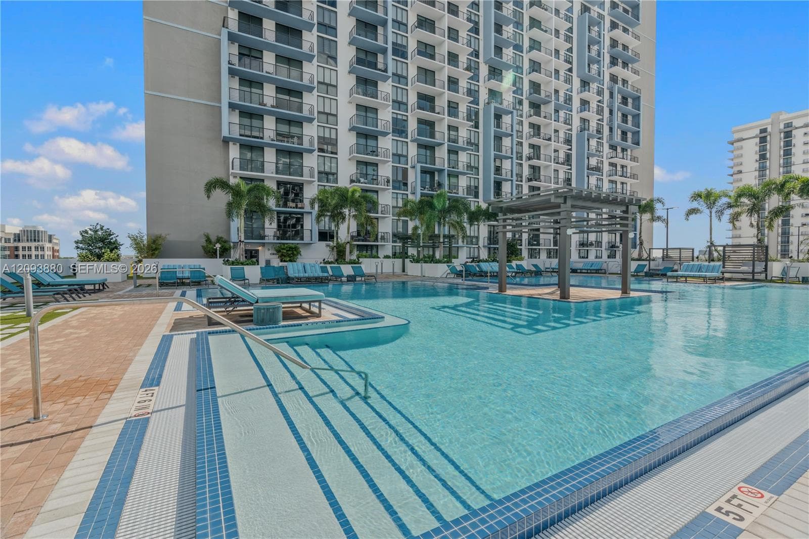 5350 PARK CONDO · #1807 in Doral - Photo 1
