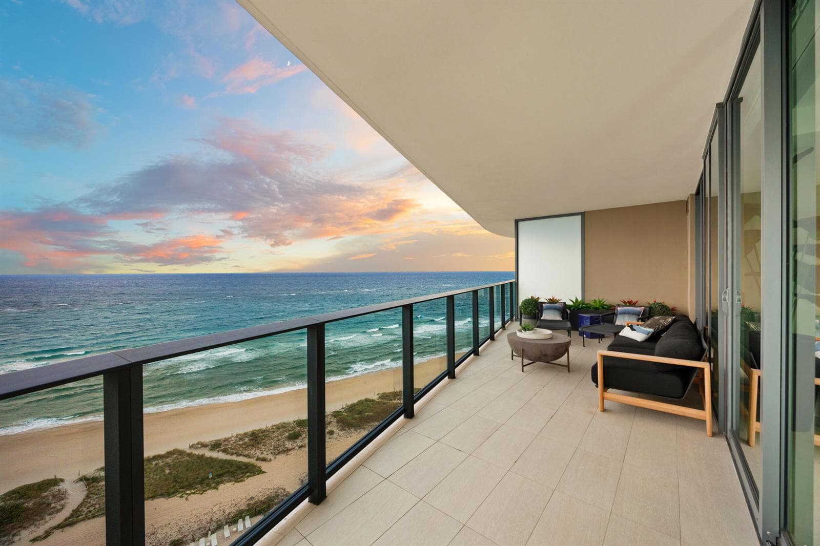 Direct Ocean Warp Around Balcony