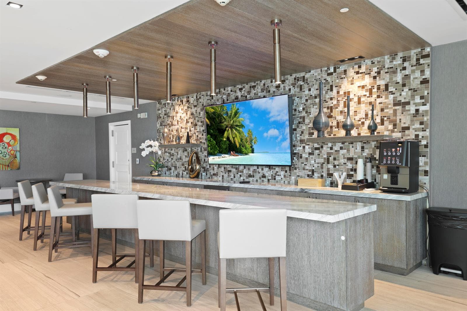 Sabbia Condo Oceanfront Pool