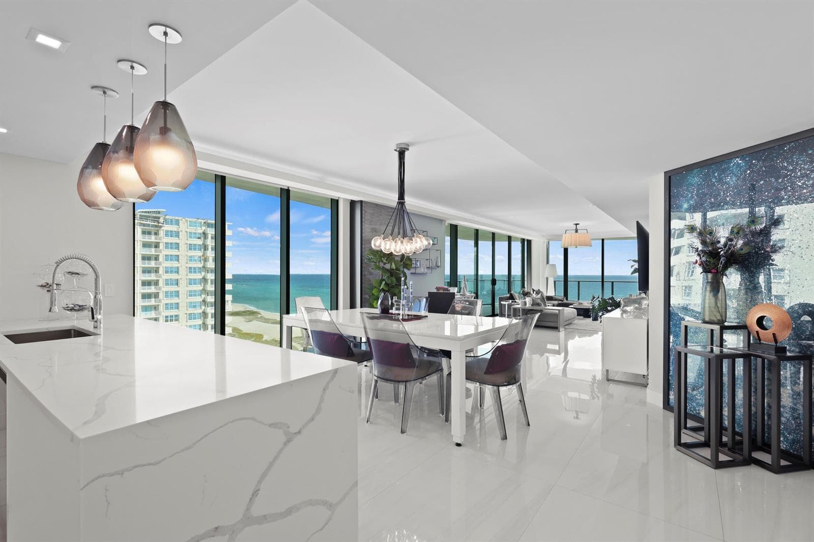 Kitchen & Great Room
