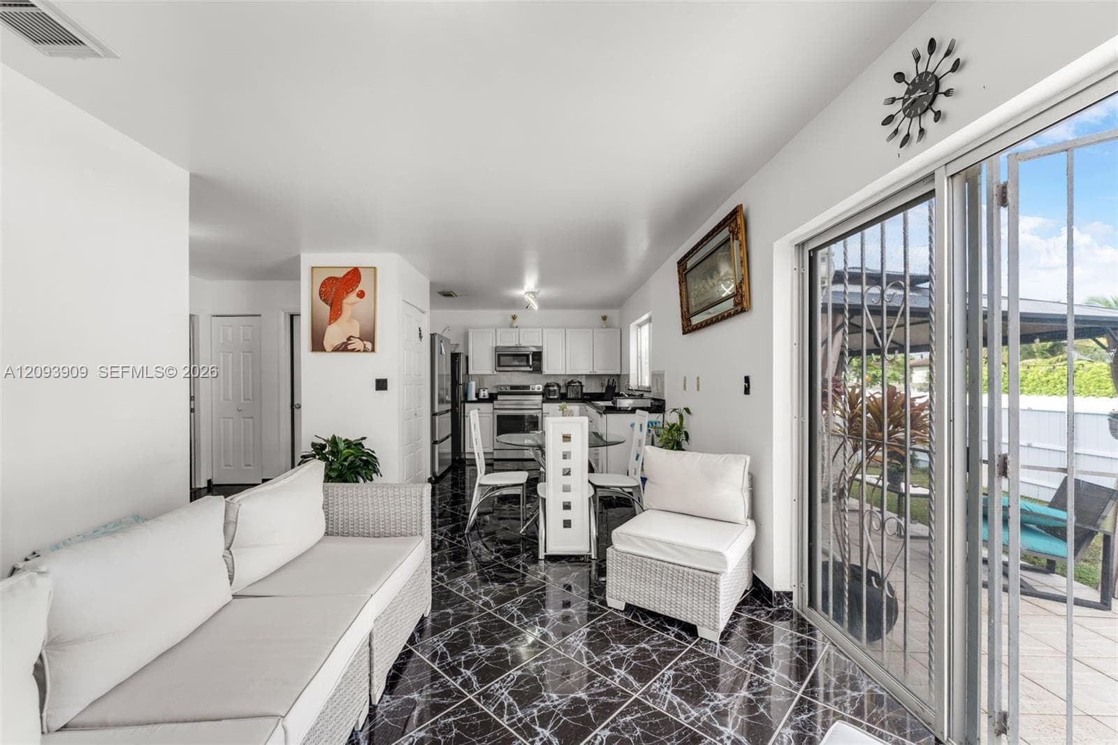 15815 SW 299th Ter photo 9