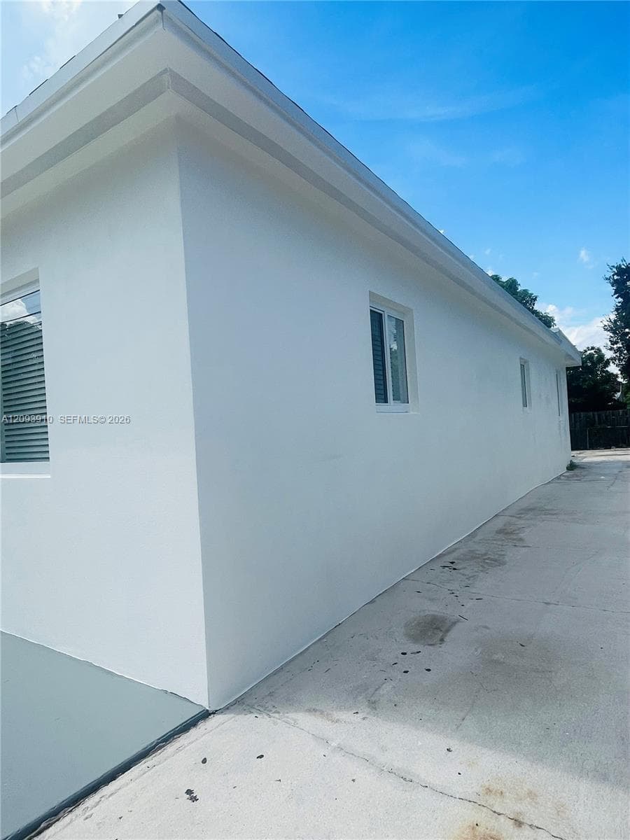 1145 NW 25th St photo 2