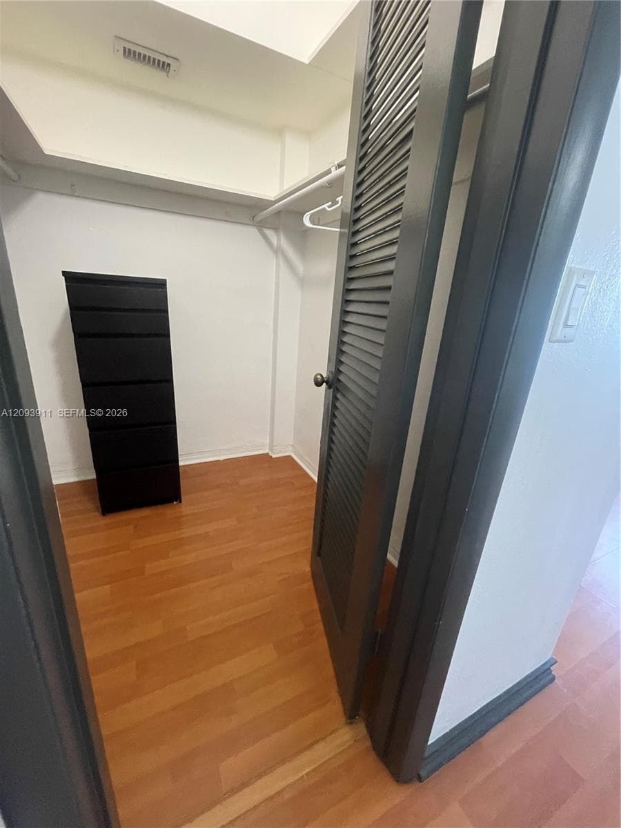 POINT EAST SEC 4 CONDO · #R205 in Aventura - Photo 27