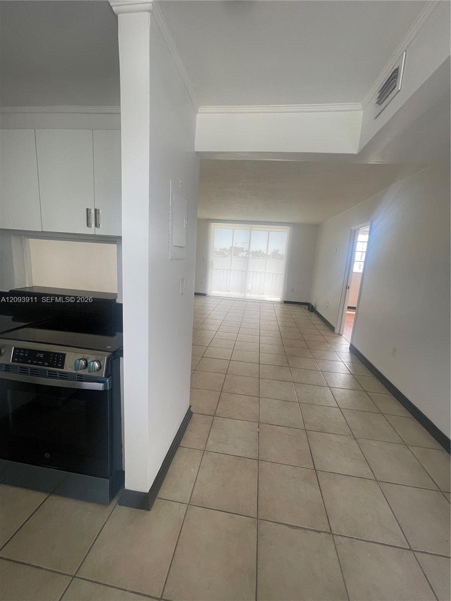 POINT EAST SEC 4 CONDO · #R205 in Aventura - Photo 6