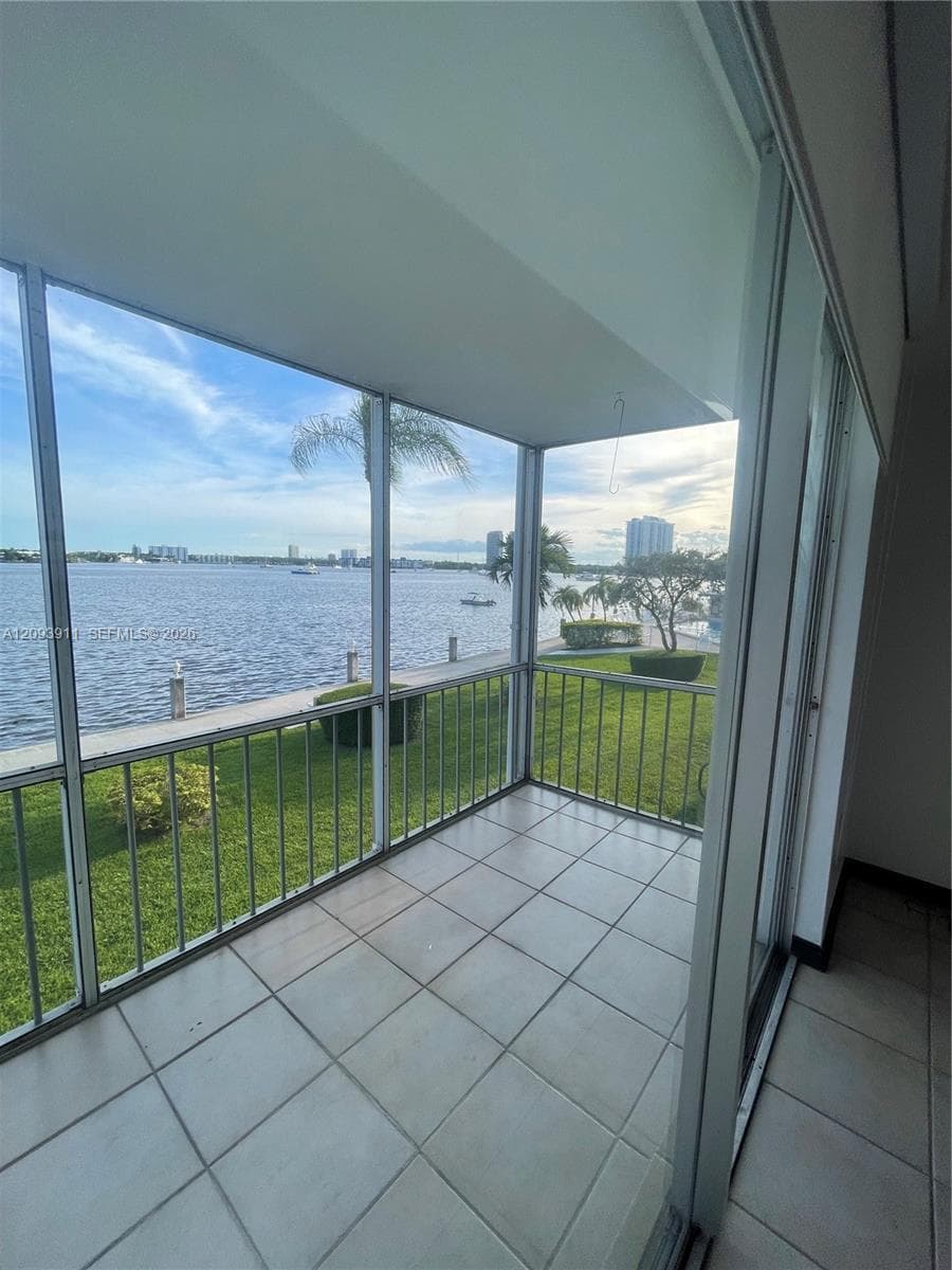 POINT EAST SEC 4 CONDO · #R205 in Aventura - Photo 17