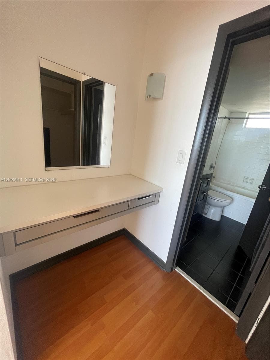 OR MAKE UP AREA