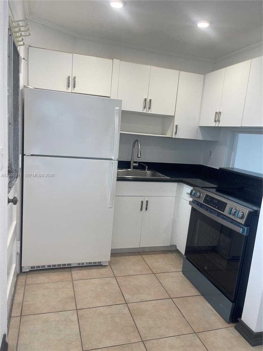 POINT EAST SEC 4 CONDO · #R205 in Aventura - Photo 35