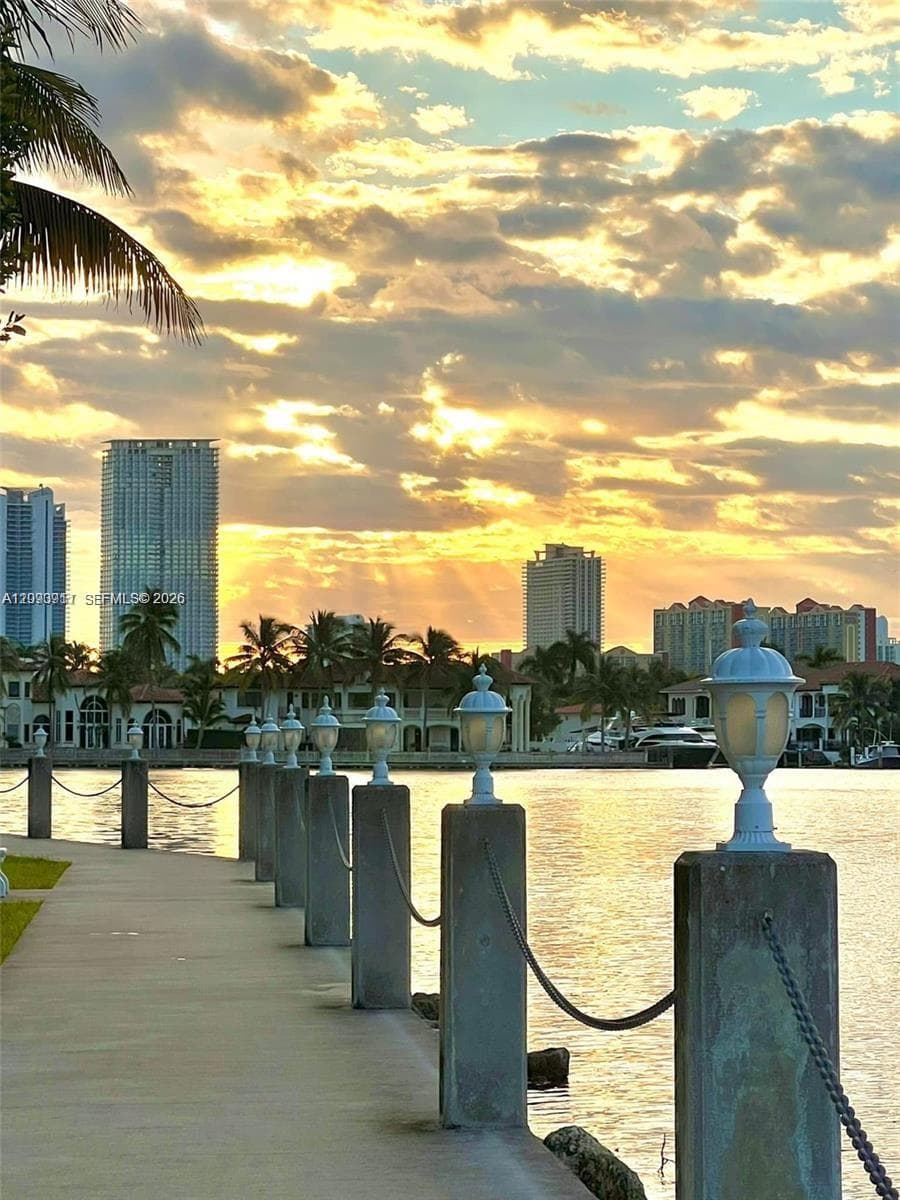 POINT EAST SEC 4 CONDO · #R205 in Aventura - Photo 21