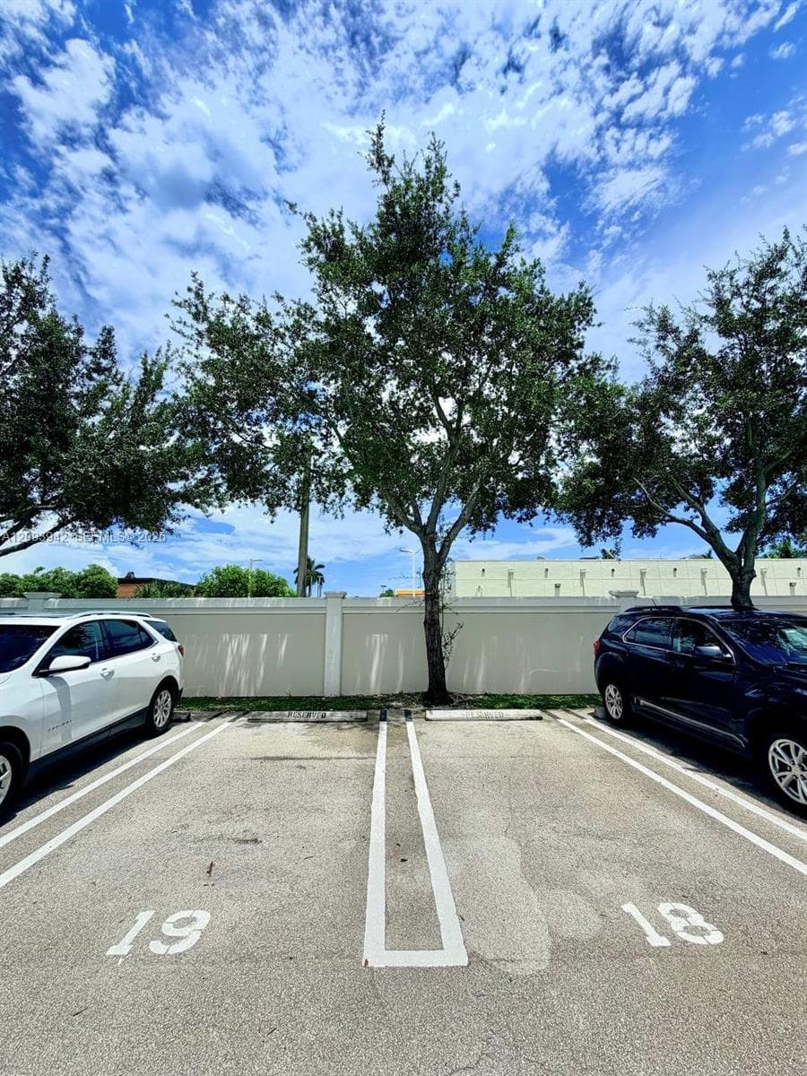 CHAMBERS LAND COMPANY SUB · #208 in Hialeah - Photo 21