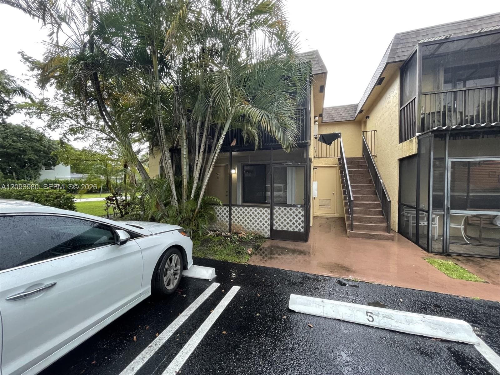 VILLAGE TOWNHOUSE-POMPANO · #501 in Pompano Beach - Photo 2