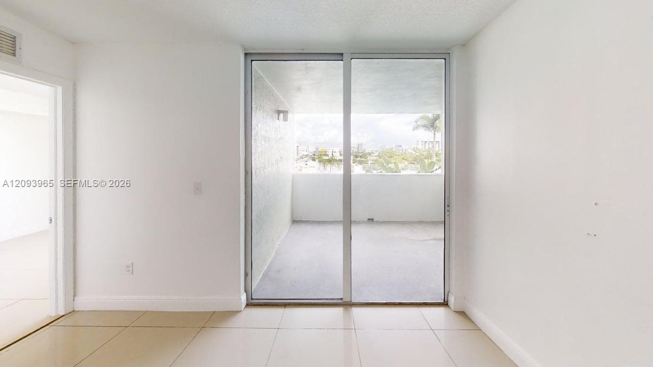 SAN LORENZO CONDO · #514 in Miami - Photo 5