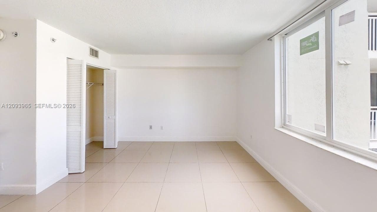 SAN LORENZO CONDO · #514 in Miami - Photo 9