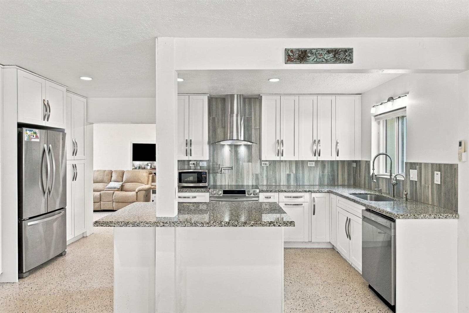 12-web-or-mls-dsc1255-jpg
