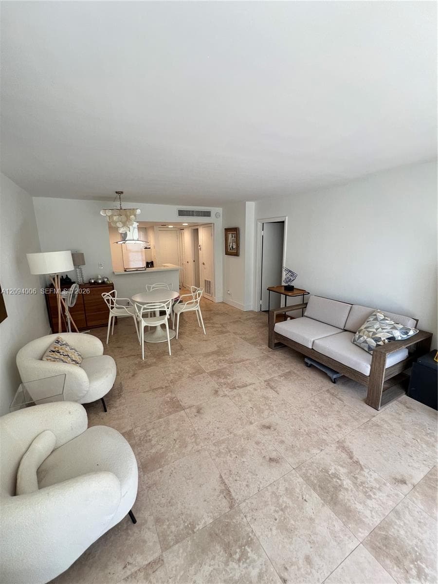 BISCAYA III CONDO · #117 in Aventura - Photo 3