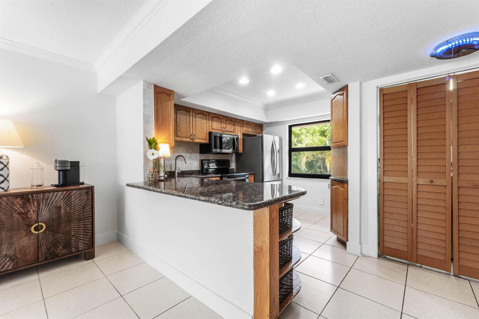 005-291MercuryRoad-4-JunoBeach-FL-33408-