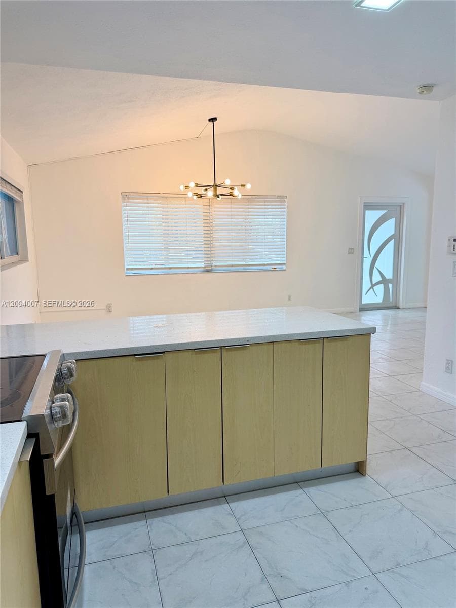 21140 NE 26th Ave photo 6