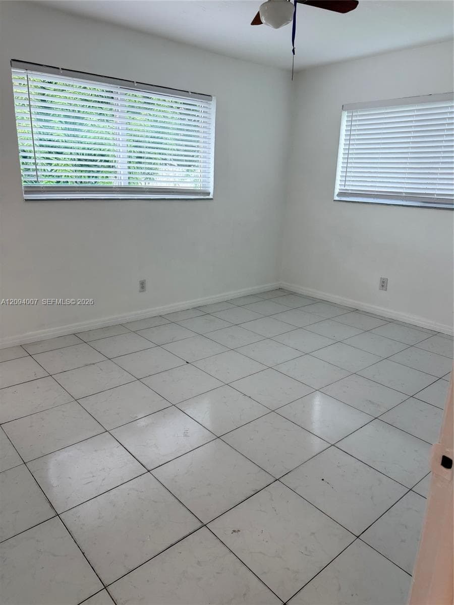21140 NE 26th Ave photo 11