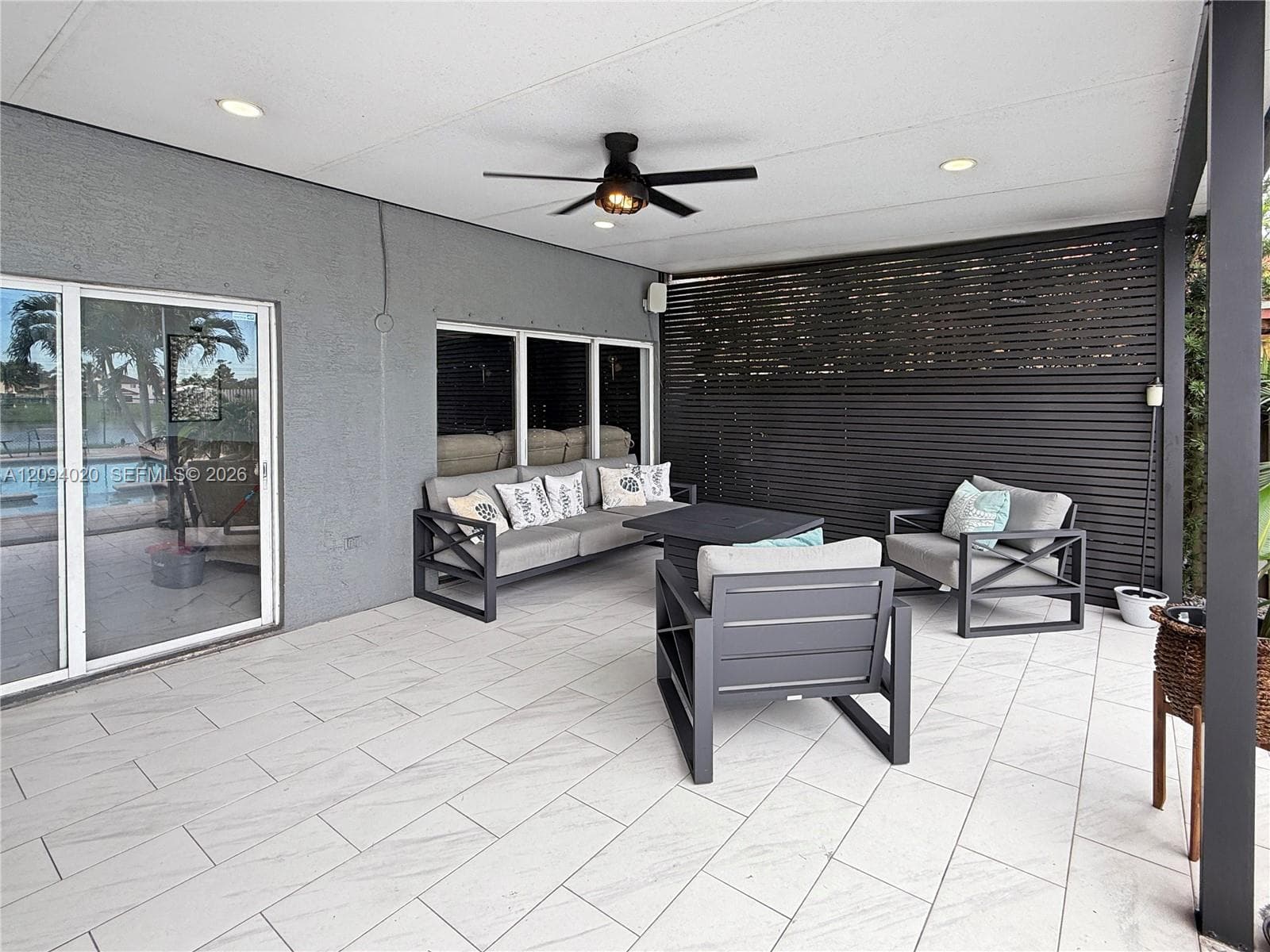 12061 SW 135th Ter photo 27