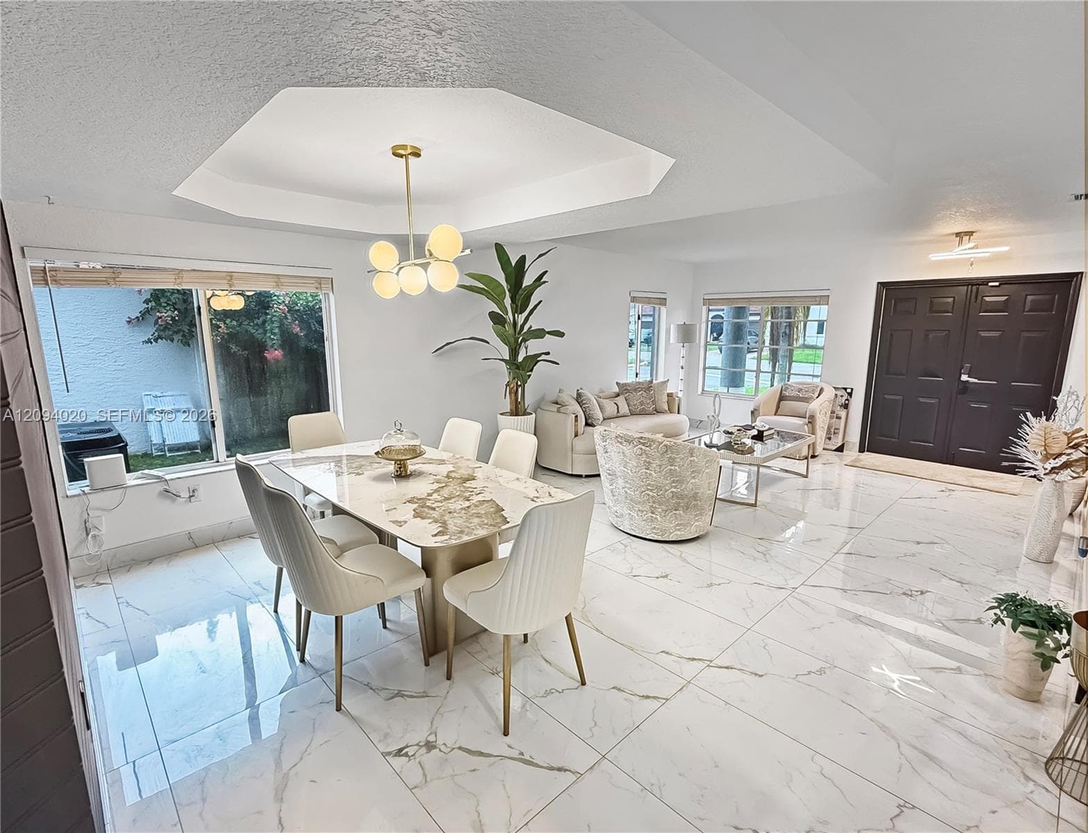 12061 SW 135th Ter photo 6