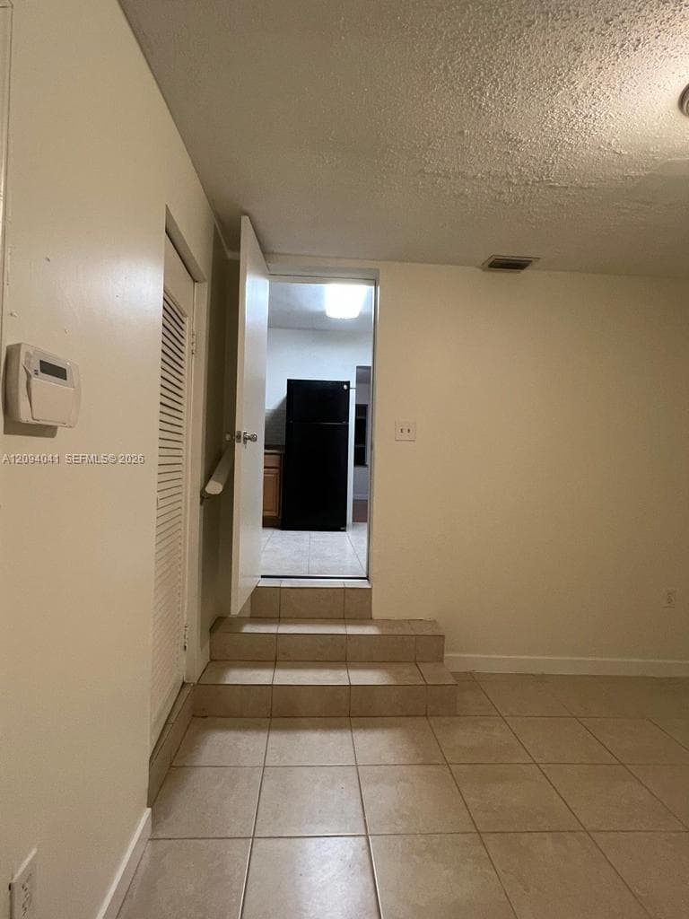 2471 Dewey St photo 7