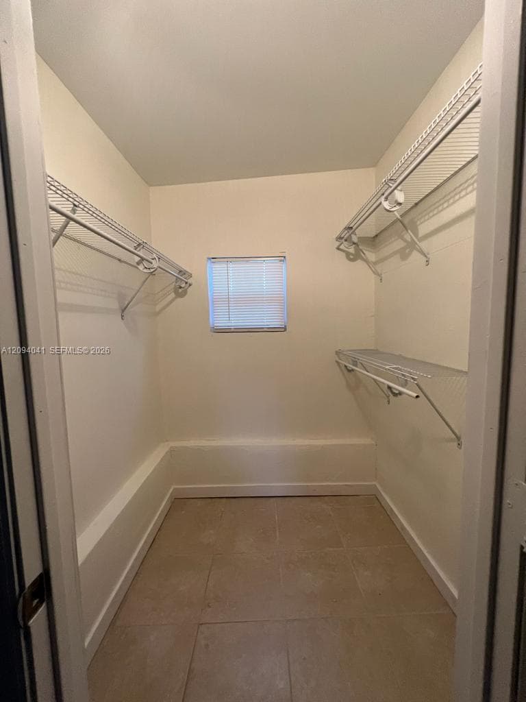 2471 Dewey St photo 11