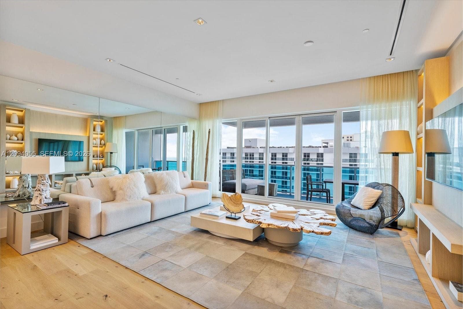 1 Hotel & Homes · #PH-1607 in Miami Beach - Photo 2