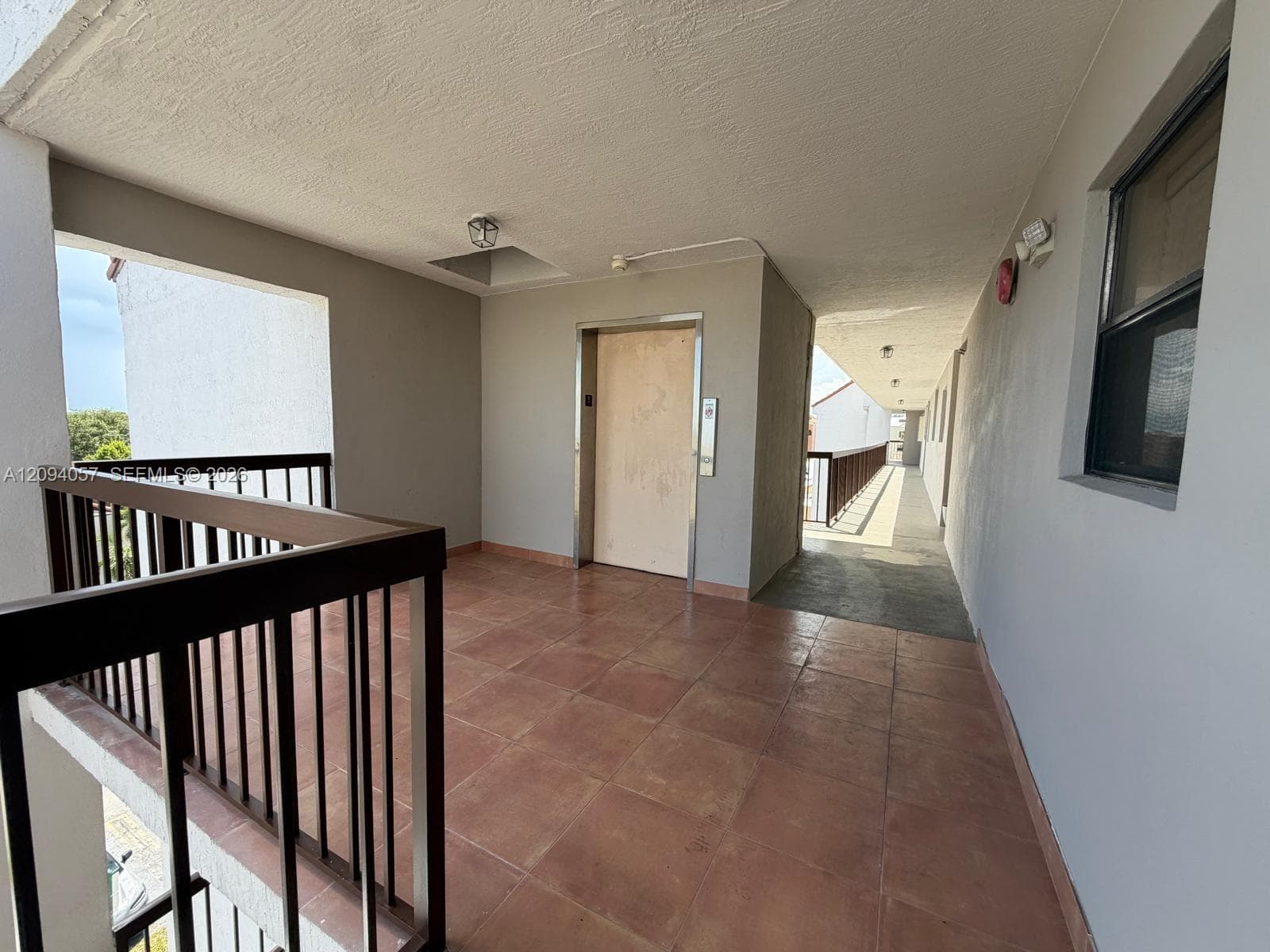 LAS BRISAS VILLAGE CONDO · #4-507 in Miami - Photo 2